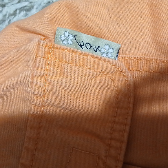 Womens Colorful Owl Print Scrub Top With Koi Scrub Pants - Picture 10 of 16